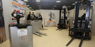 Wózki widłowe, ładowarki teleskopowe i ładowacze