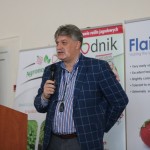 Piotr Zajkowski z firmy Bio Agris mówi o ochronie truskawek