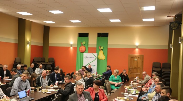 O jagodowych w Lipcach Rejmontowskich