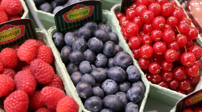 Rekordowa sprzedaż owoców jagodowych w Europie