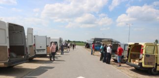 Giełda truskawkowa w Goławinie – nieśmiałe początki