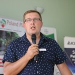 Grzegorz Ożarek z ICL przybliża zasady nawożenia truskawek