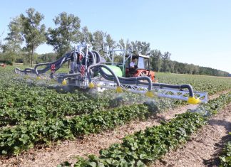 Nufarm przejmuje nowe produkty
