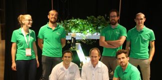 Robot do zbierania truskawek