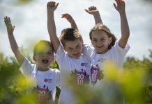 Wybieramy dziecko plantatorów, które degustacją pierwszych owoców otworzy sezon. Trwa finałowe głosowanie.