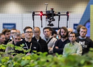 Intervitis Interfructa Hortitechnica 2018 z dronami i robotami