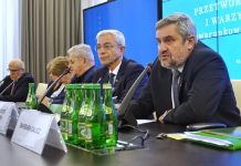 Ważna debata w Senacie RP o przetwórstwie owoców w Polsce