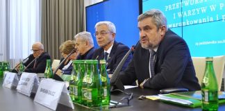 Ważna debata w Senacie RP o przetwórstwie owoców w Polsce