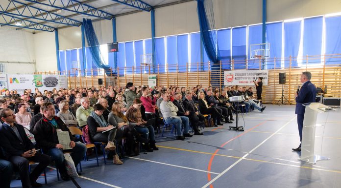 Konferencja Truskawkowa w Jasieńcu i nowości z zakresu uprawy truskawek