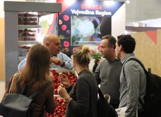 Gotowi na sprzedaż jagodowych