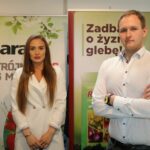 Reprezentanci Agrosimex-u na stoisku w Puławach