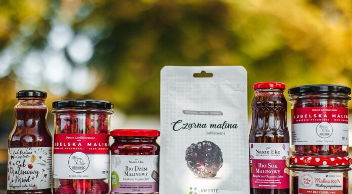 Jedz owoce jagodowe, to na zdrowie i urodę