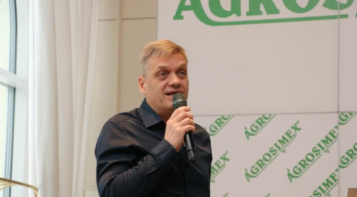 Kongres Borówkowy w Małej Wsi Dr Tomasz Krupa, SGGW Warszawa