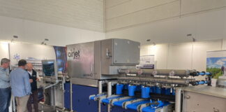 Nowa maszyna do sortowania borówek