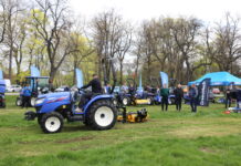 Japońskie ciągniki marki ISEKI na pokazach