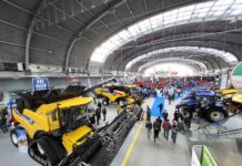 Ciągniki na targach rolniczych AGROTECH 2023 w Kielcach – film i fotorelacja