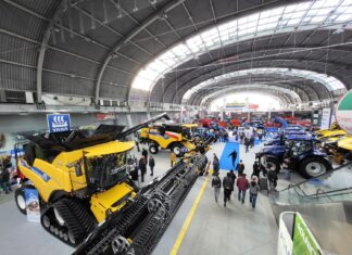 Ciągniki na targach rolniczych AGROTECH 2023 w Kielcach – film i fotorelacja