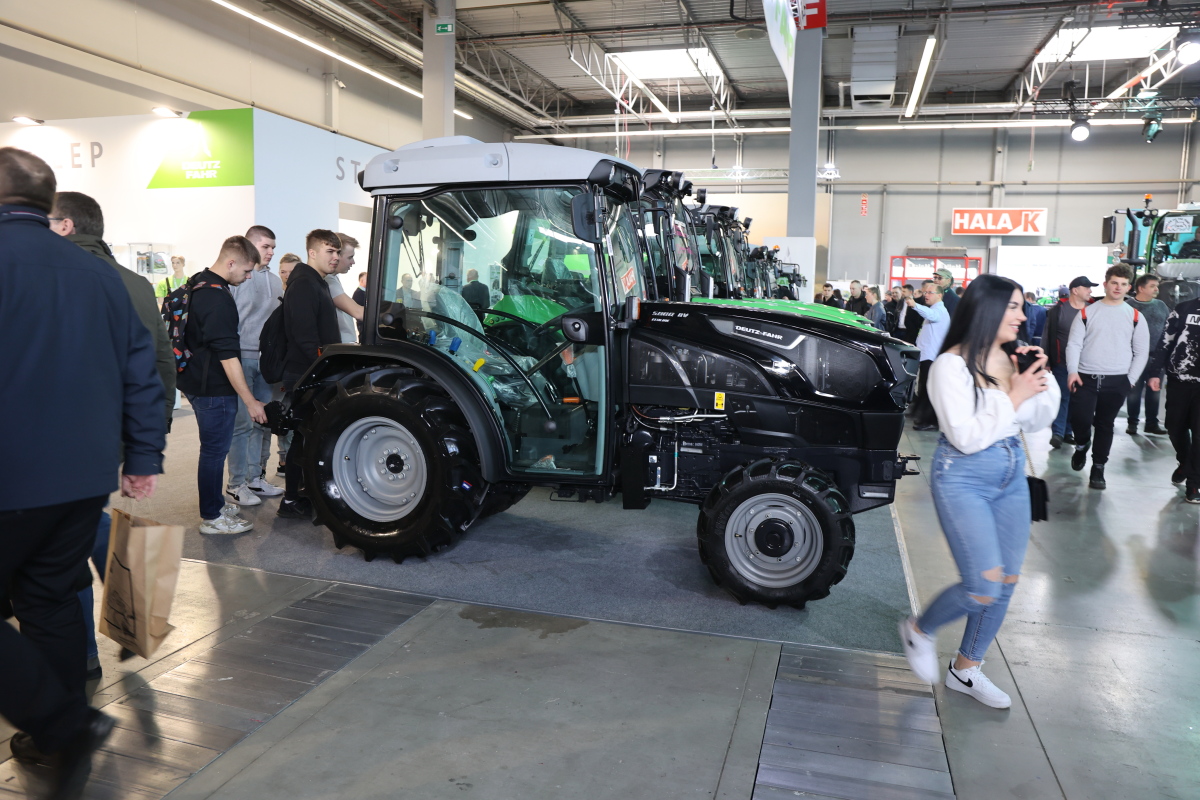 5DF TTV ciągnik Deutz- Fahr na targach rolniczych AgroTech