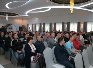 Akademia Uprawy Truskawek, cz. 1 – kompleksowy transfer wiedzy o uprawie truskawek