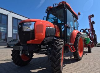 Traktor idealny na plantacje truskawek