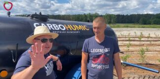 Borówka rośnie jak szalona na nowej plantacji. Co zrobił Mateusz?