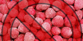 Uszkodzenia, pleśń, niewłaściwa barwa – duży transport egipskich truskawek zatrzymany przez IJHARS