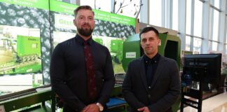 Sortowanie borówek. Rozwiązania dla małych i średnich gospodarstw Sortowanie borówek