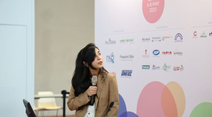 Kto zyska, a kto straci na globalnym rynku borówek? sarah ilyas opowiada o globalnym rynku borówek