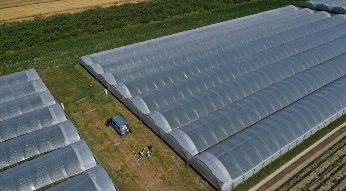 Nowoczesne cieniowanie tuneli i szklarni: precyzja z wykorzystaniem dronów cieniowanie tuneli