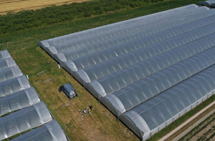 Nowoczesne cieniowanie tuneli i szklarni: precyzja z wykorzystaniem dronów cieniowanie tuneli