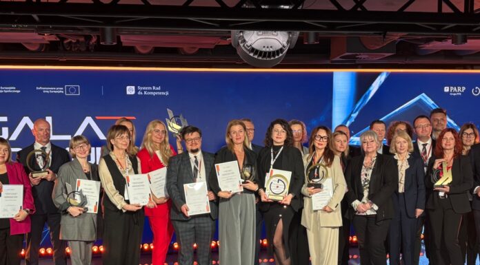 Firma Dr.Berry wyróżniona podczas 8 Gali PARP „Pracodawca Jutra 2025”. Nowe standardy edukacji jagodowej w Polsce