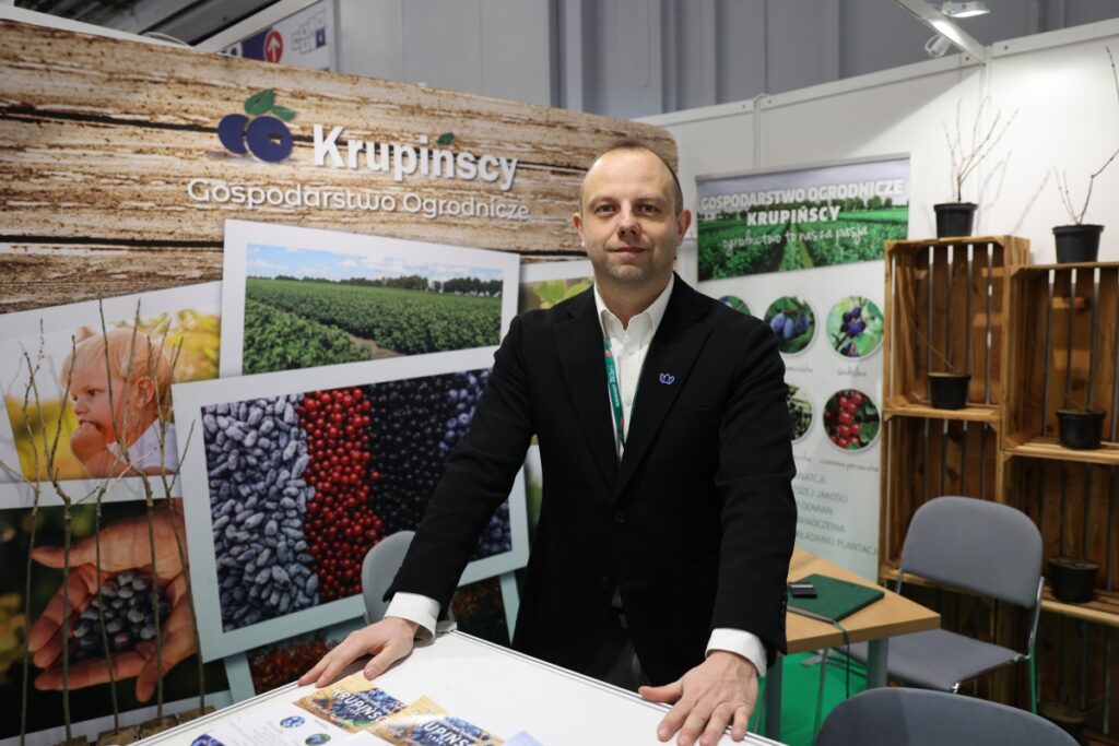 Andrzej Krupiński, szkółkarz, plantator prezes Stowarzyszenia Plantatorów Jagody Kamczackiej