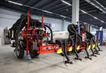 Opryskiwacze dla truskawek z potrójnym nadmuchem Udoskonalony opryskiwacz do truskawek z firmy ARGO Paweł Kaliński