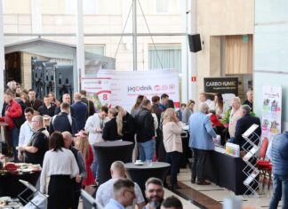 Rozpoczęła się 14. Międzynarodowa Konferencja Borówkowa konferencja borówkowa