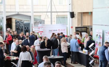 Rozpoczęła się 14. Międzynarodowa Konferencja Borówkowa konferencja borówkowa