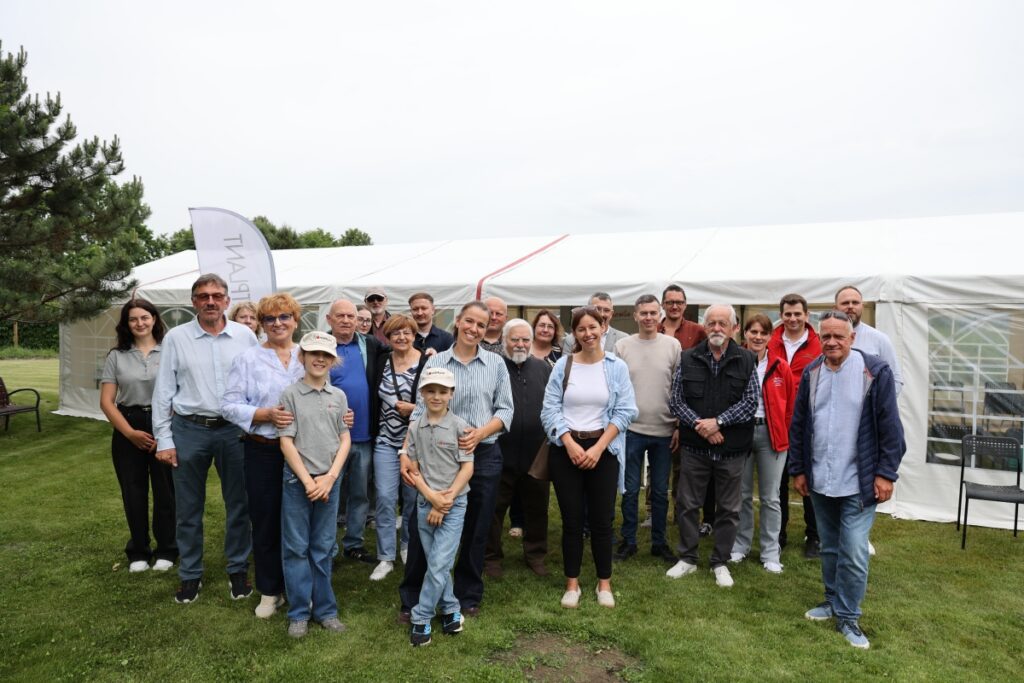 Uczestnicy tegorocznego  spotkania w firmie Hortplant